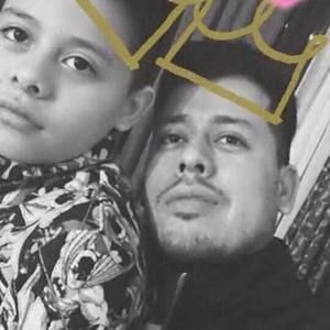 Meet your Posher, Emmanuel